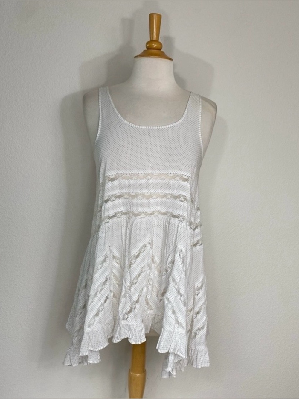Free People Women White Gray Polka Dot Lace Detail Tiered Tunic Tank Top XS Boho